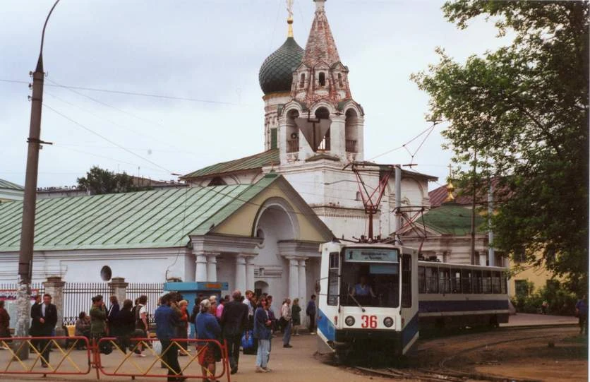 В объективе 1994-й.

Мукомольный переулок. Июнь 1994 года.

Фото: tram.yarbus