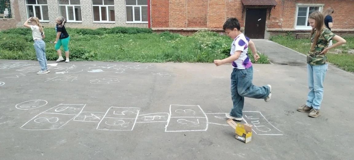 📢Дорогие ребята и родители!
Сегодня завершается работа школьного лагеря "Созвездие"! 🌠 Мы провели 
