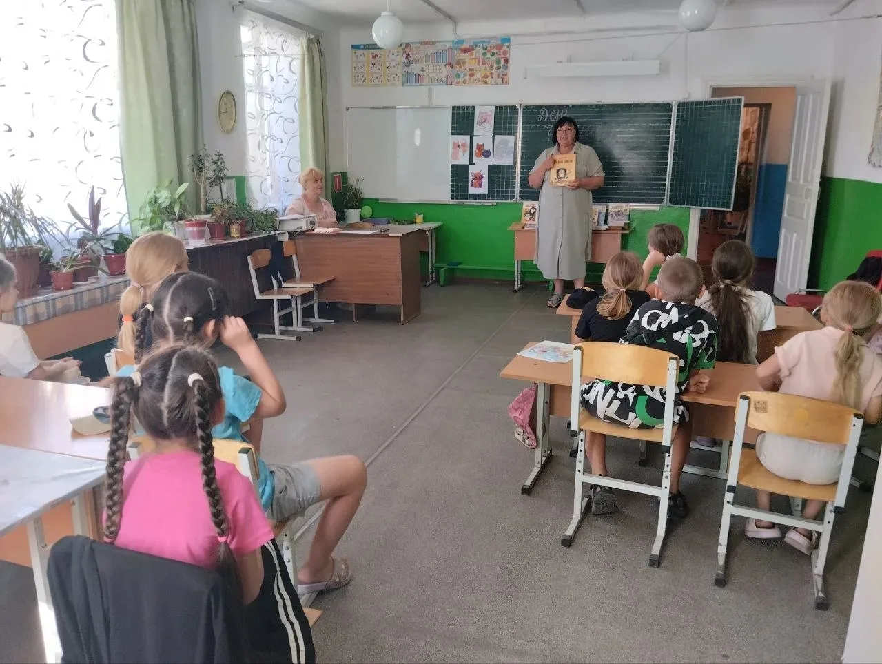 День девятый в пришкольном лагере "Улыбка" - День Чтения.
