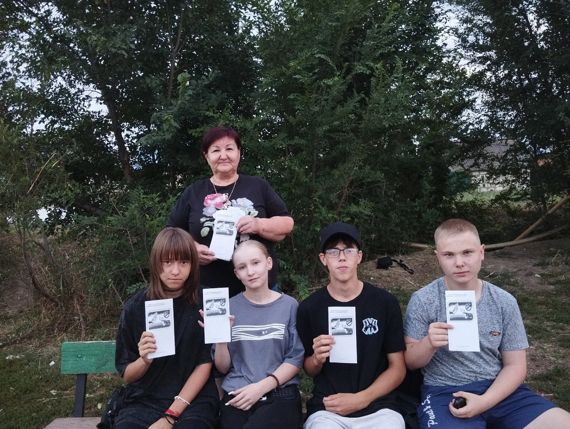 📌В библиотеке №2 прошла профилактическая акция для подростков

🗯️Сотрудник библиотеки провела улич