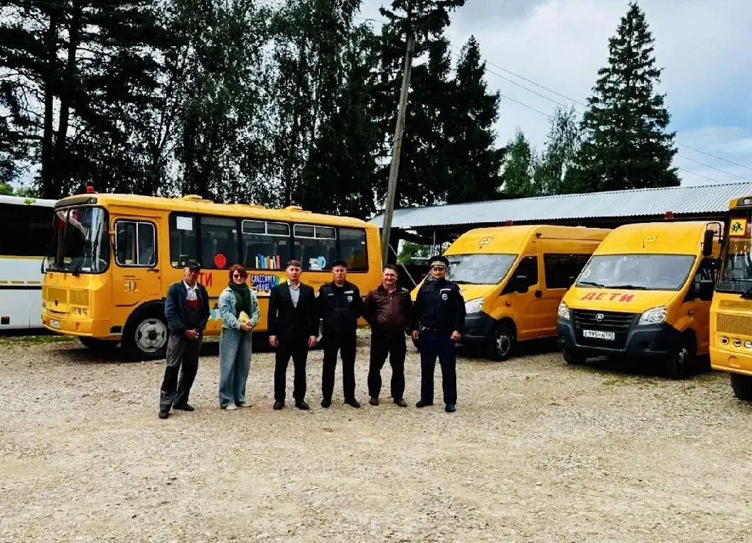 🚌 В Рузском округе проверили школьные автобусы