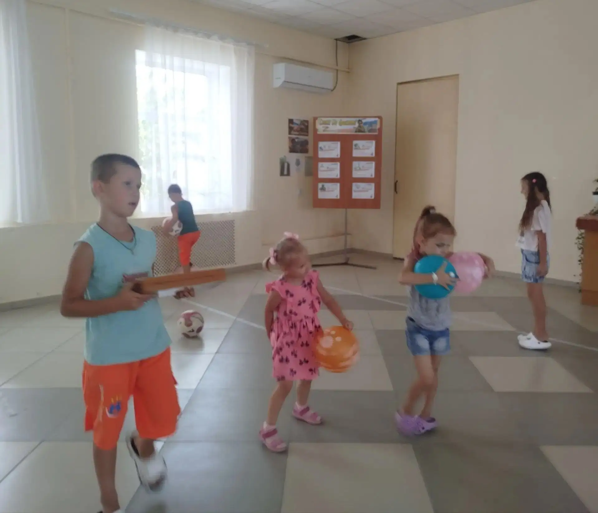 Сотрудники СКК х. Новопокровского на летней досуговой площадке «Гармония  лета»  органи...