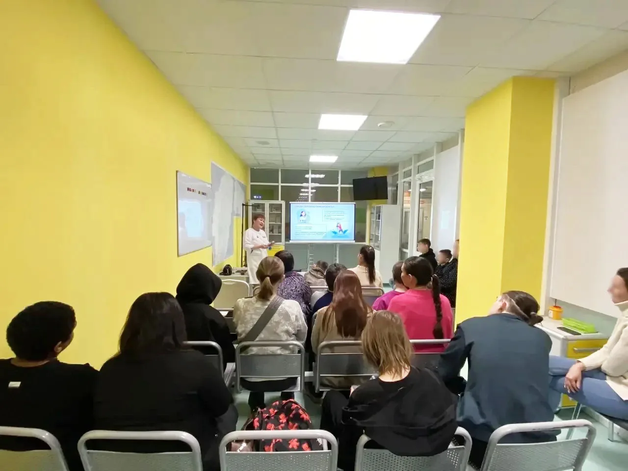 ✅ В ГДКБ продолжает свою работу  Школа для больных сахарным диабетом