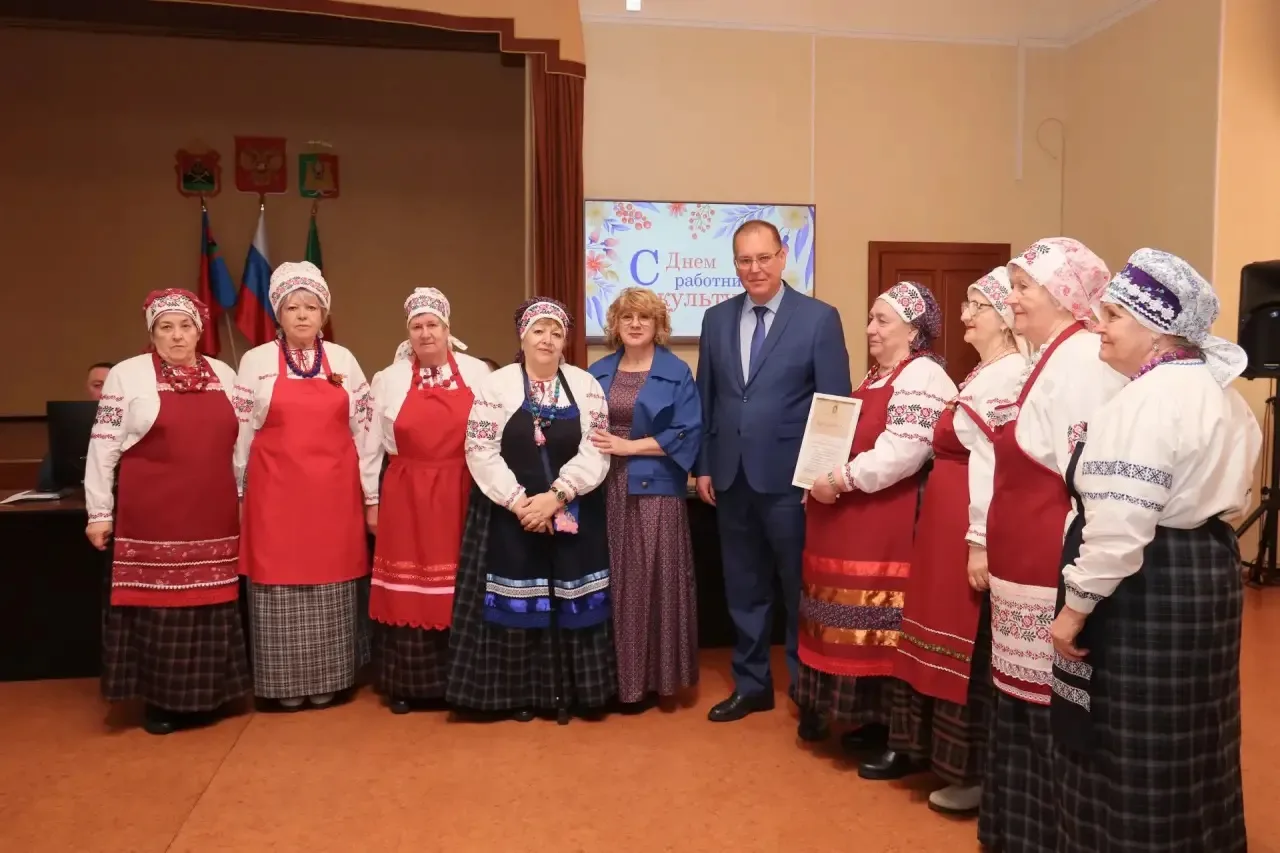 В преддверии профессионального праздника - Дня работника культуры - сегодня были награждены анжеросу