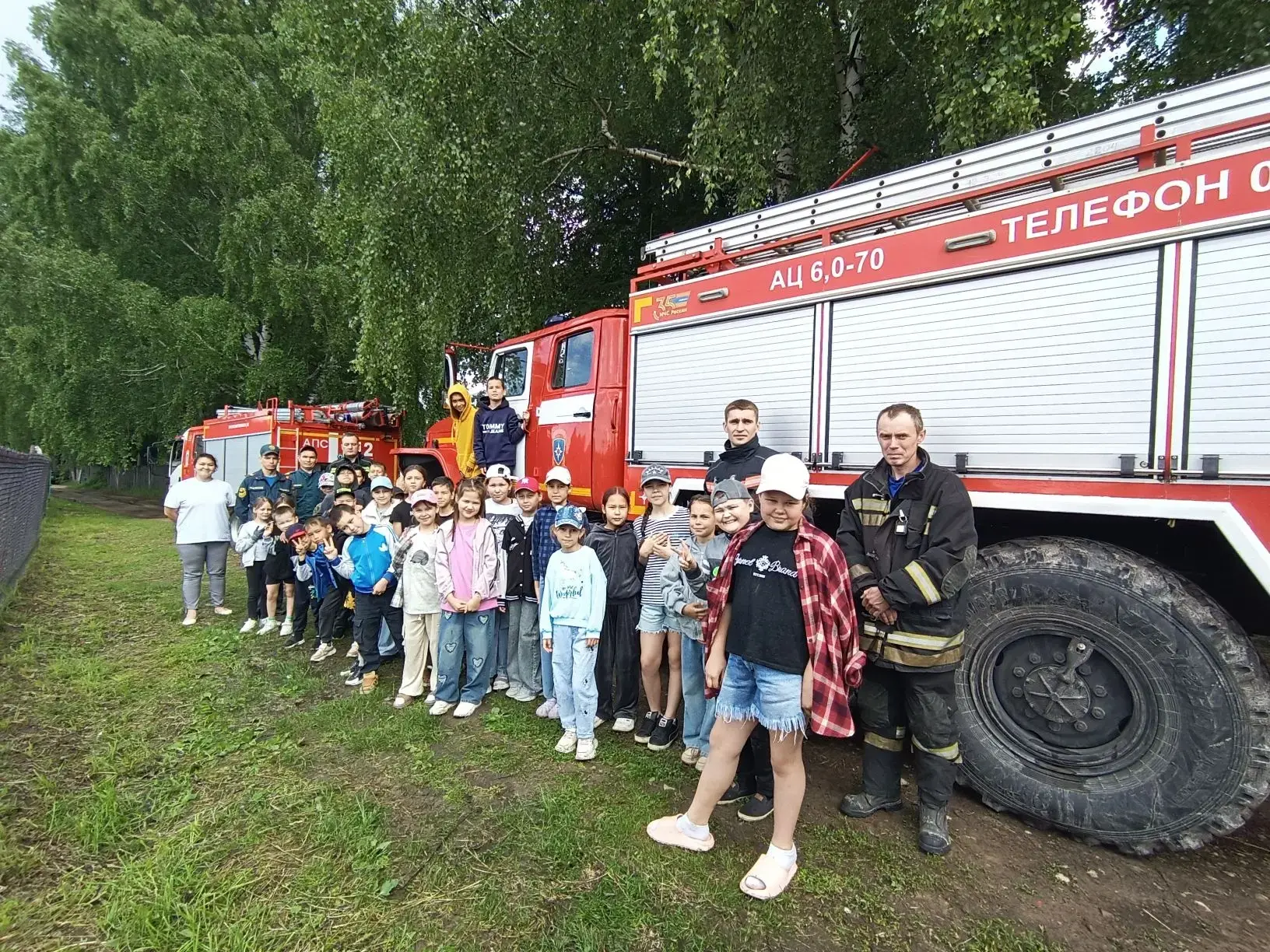Учимся безопасности в действии! 🚒

Сегодня, 2 июня, наша лагерная смена превратилась в настоящий це