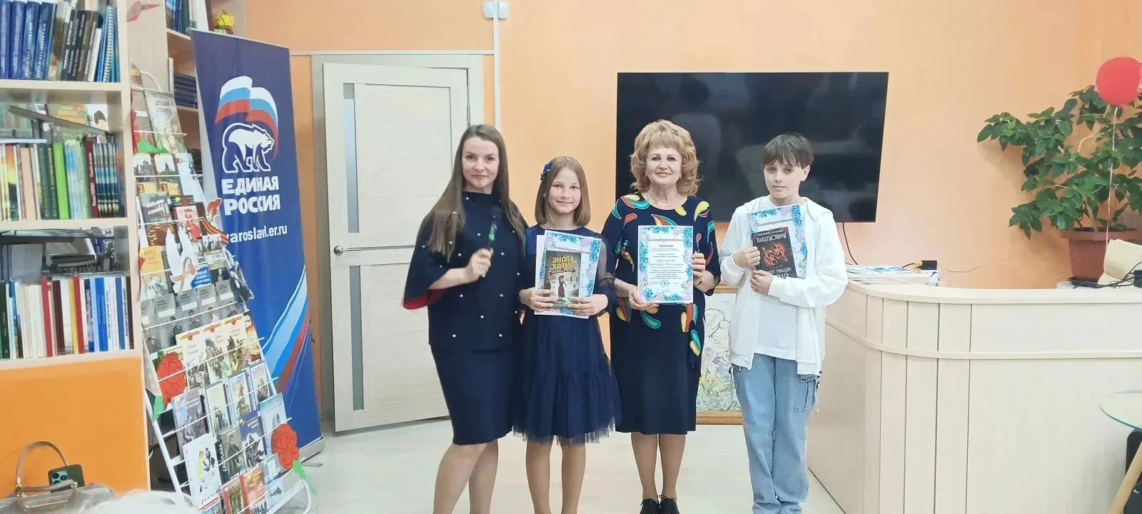 Творческий вечер в городской библиотеке им. Александра Невского: юные таланты покорили ...