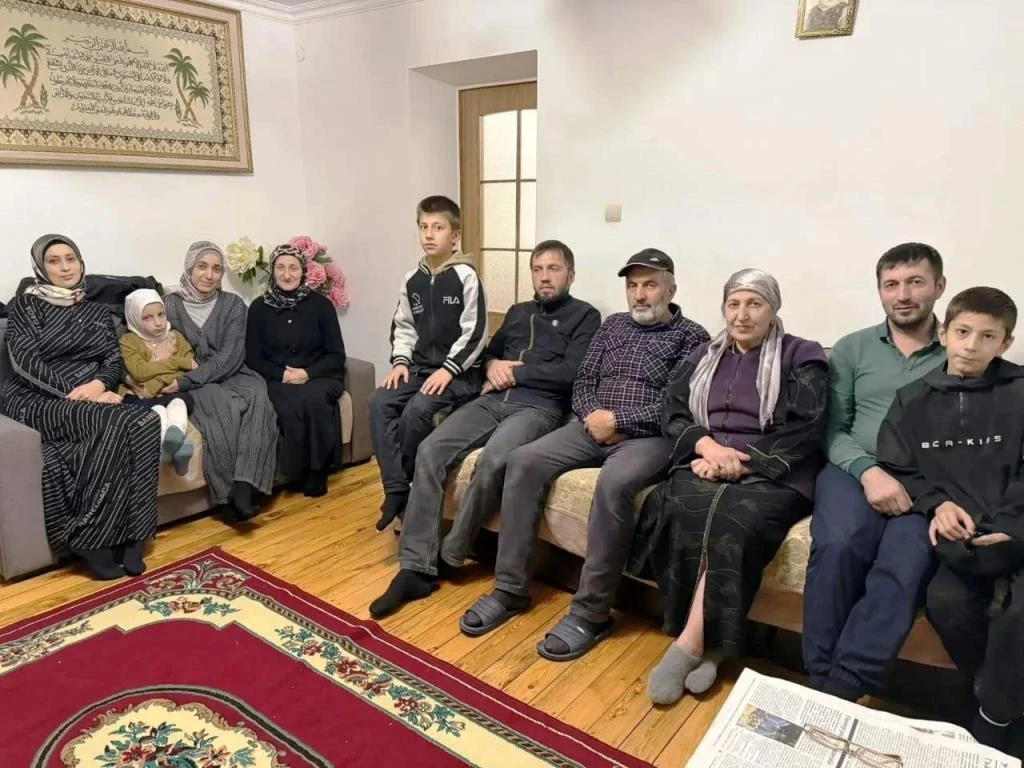 Хоточинцы поддержали Всероссийскую акцию «Благодарю» ко Дню учителя