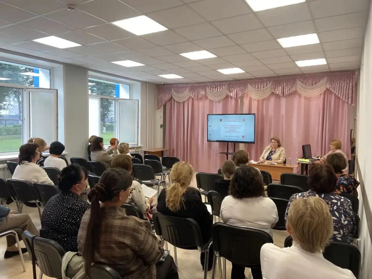 В школе №5 состоялось педагогическое совещание 📋🏫
