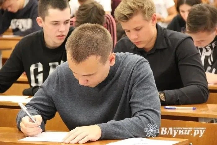 В Великолукском медицинском колледже 19 июня начнётся приёмная кампания 2026 года