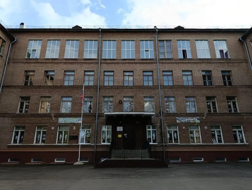 Герои смотрят на нас из окон... 🕊🇷🇺  Центр образования – школа №25 имени Александра Сивагина присоед