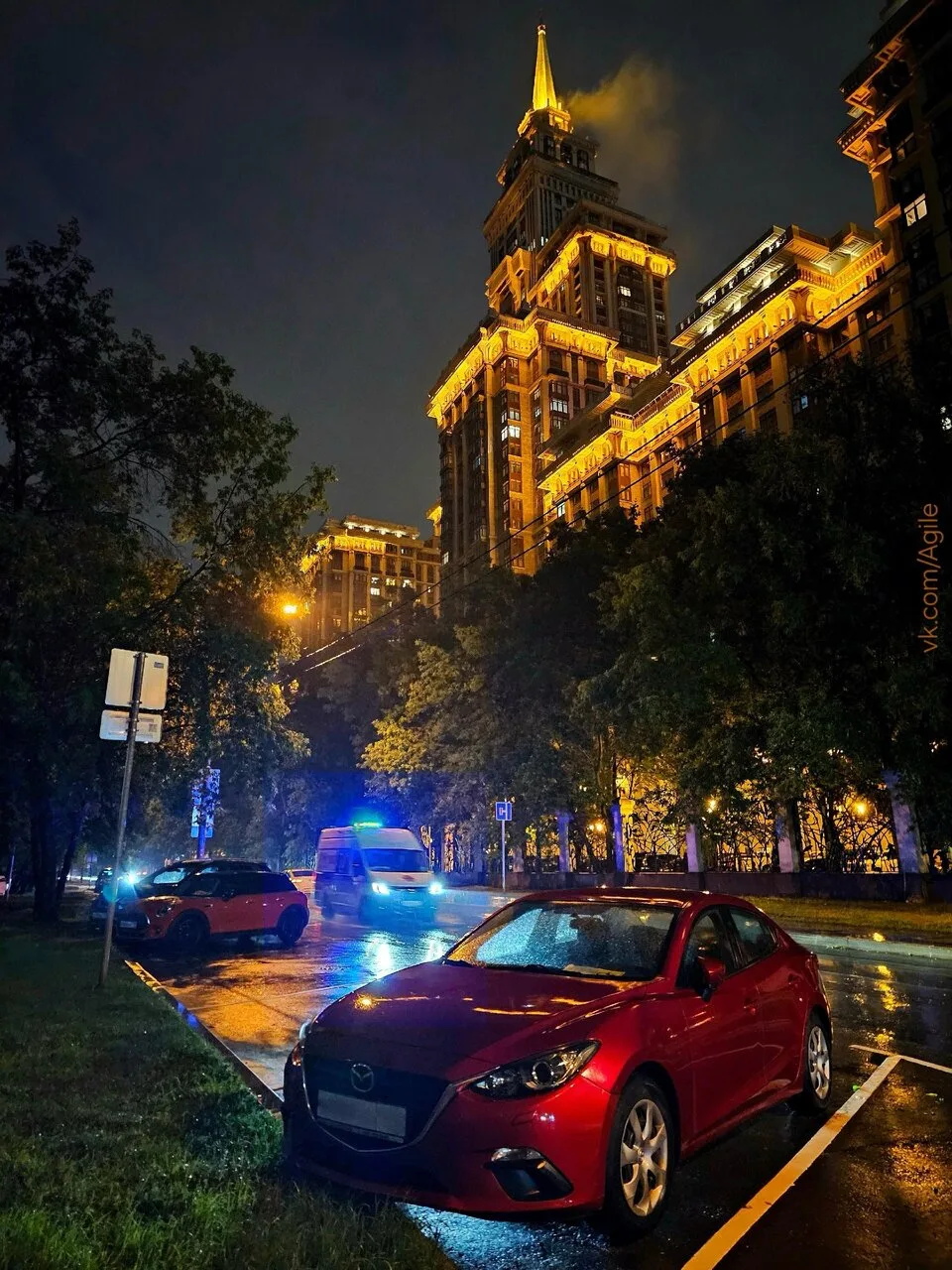 🌟 Вечерний яркий кадр с Триумфом от подписчицы!

🏙  Подписывайся на М125 | Мы в MAX | Мы ВК

Читай