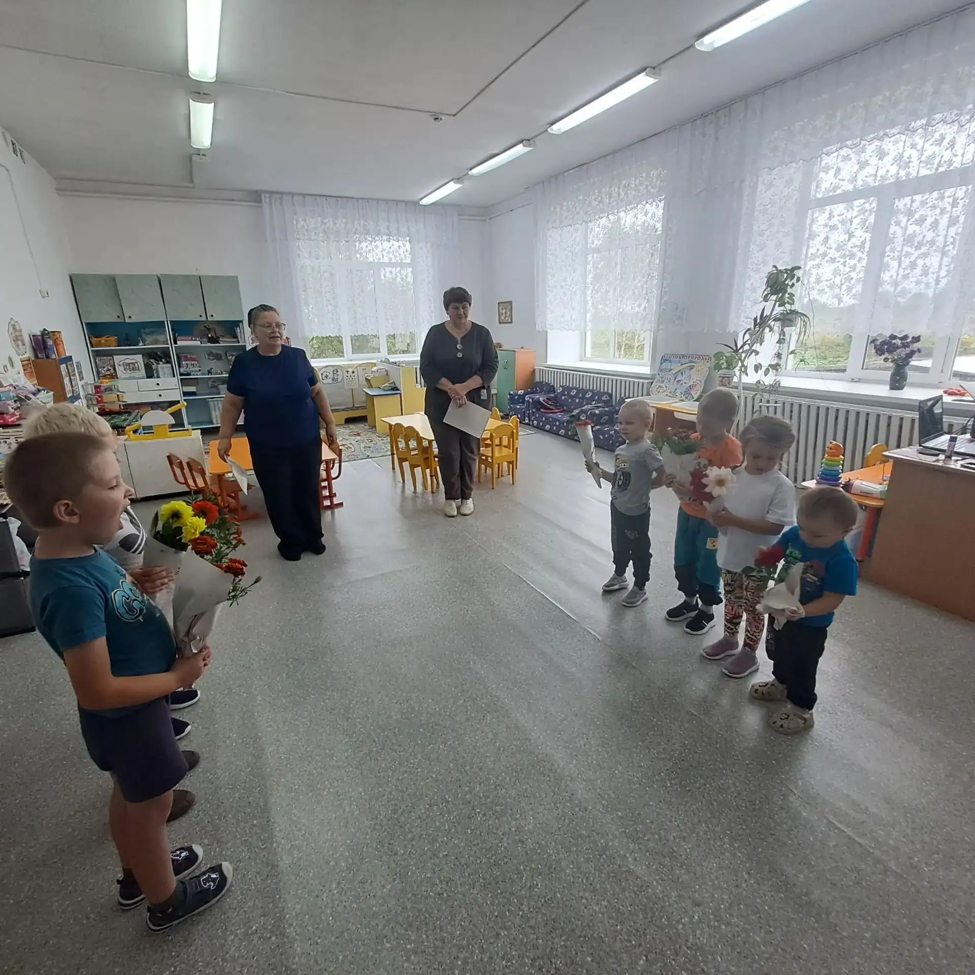 С Днём знаний! Торжественная линейка в нашем детском саду