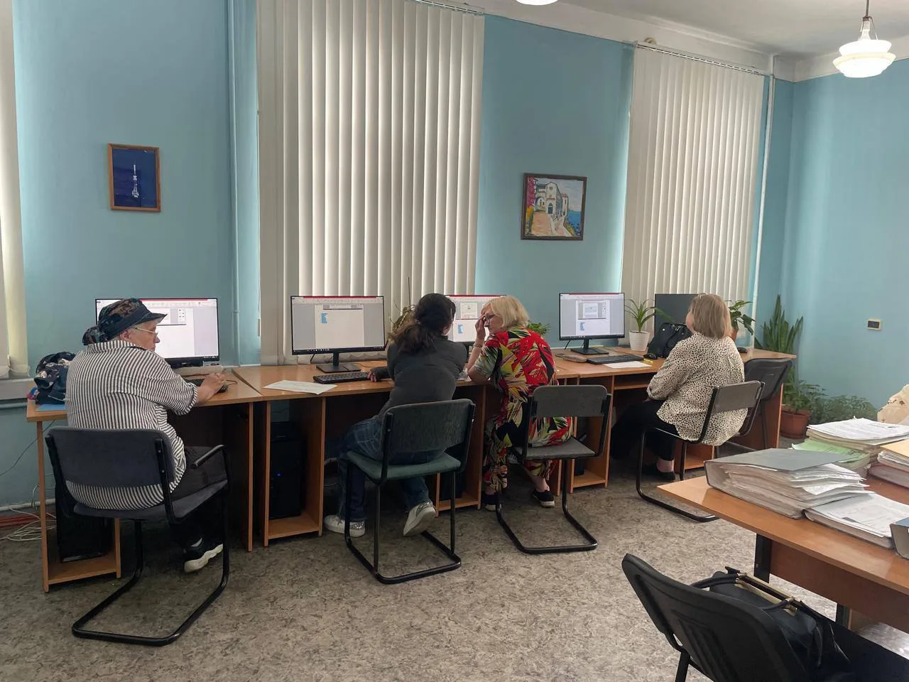 Получение сертификатов о прохождении компьютерных курсов ветеранами

В рамках реализации федеральног