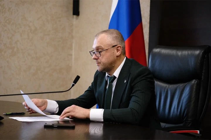 В ХАКАСИИ ИЗБРАН НОВЫЙ ПРЕДСЕДАТЕЛЬ МОЛОДЕЖНОГО ПРАВИТЕЛЬСТВА Им стал Максим Андросов, ранее занимав