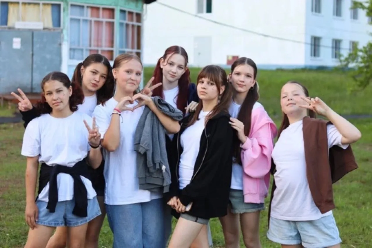 ☀️Яркие краски лета: отдых в детском загородном лагере «Огонек» продолжается.