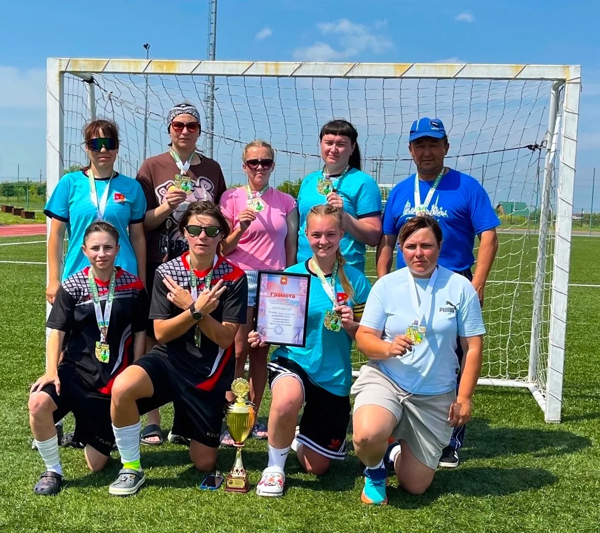 🏆ФУТБОЛИСТКИ ЕТКУЛЬСКОГО ОКРУГА — ДВУКРАТНЫЕ ЧЕМПИОНКИ «ЗОЛОТОГО КОЛОСА»

    20–21 июня в Кунашаке