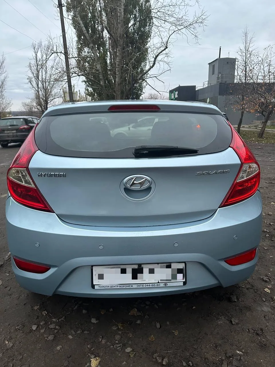 Hyundai Solaris 2011 год в отличном состоянии.1.6 Автомат,подогрев  сидений, кондиционер (заправлен)