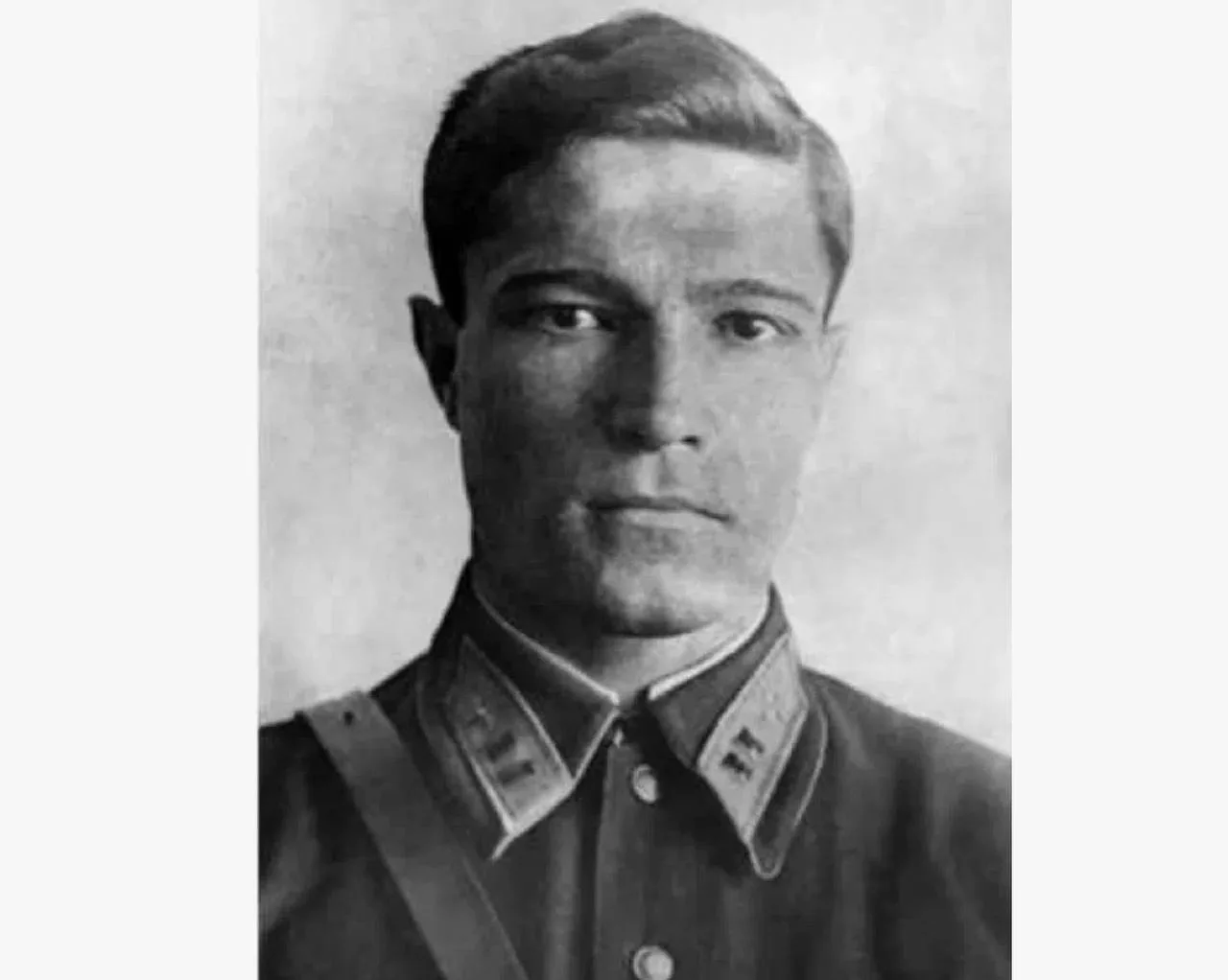 85 лет назад погиб летчик Петр Еремеев: он первым в отечественной военной истории совер...