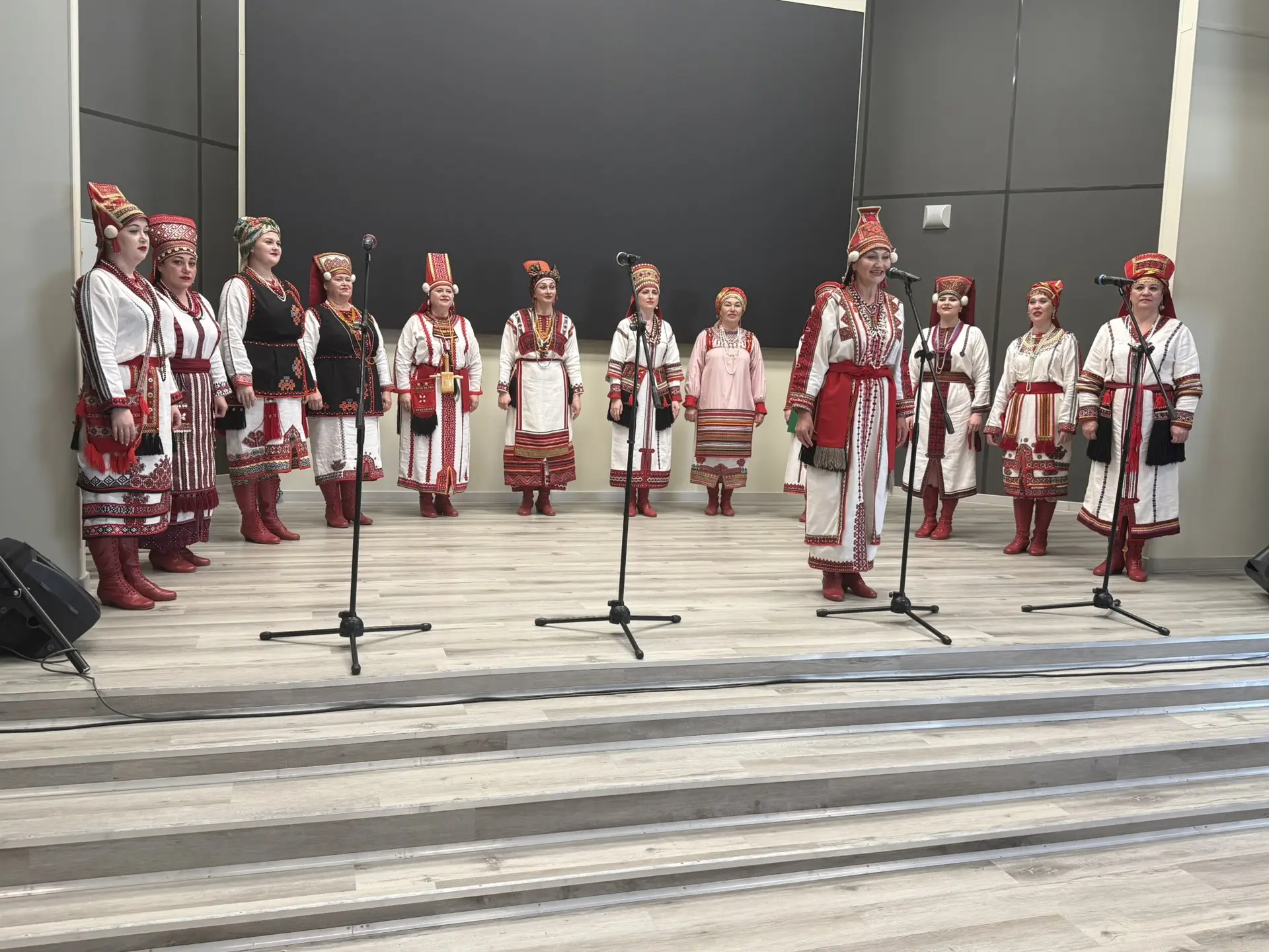 Фольклорный ансамбль "Келу" имени Г.И. Сураева-Королева - коллектив, сохраняющий культу...