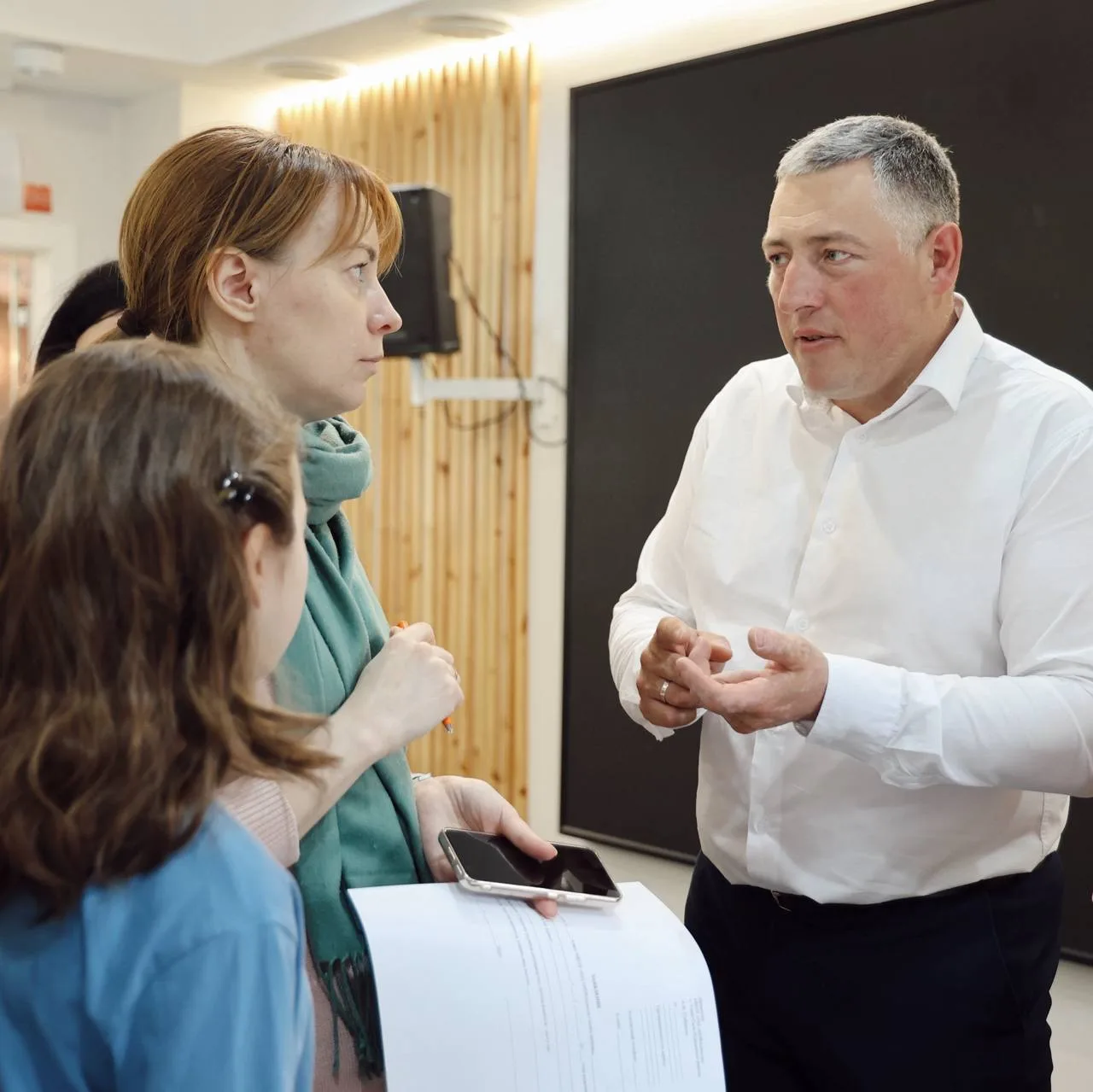 🏫Знакомство с «НОВАшкола»!   ✔️На встрече с родителями директор нового образовательного центра Андре
