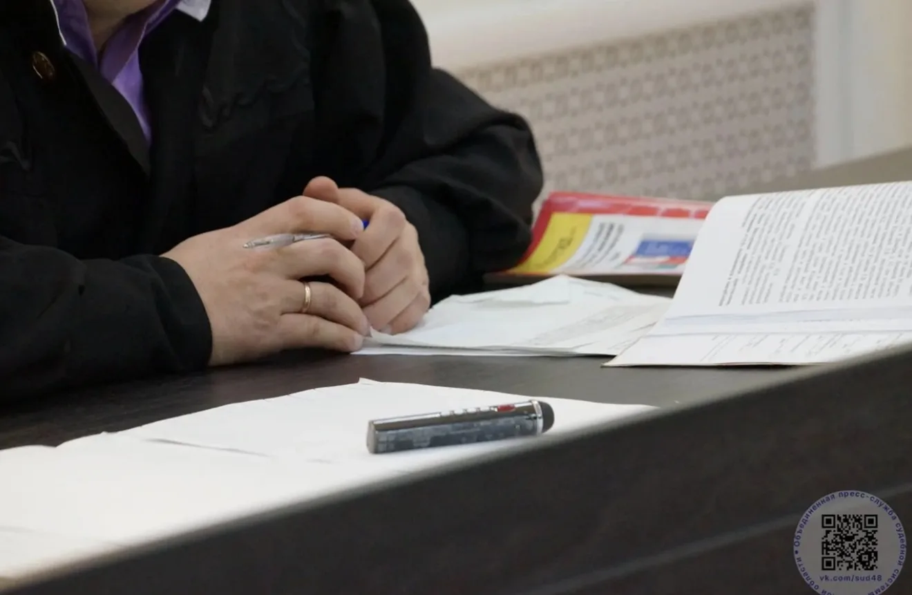 Жительница Волгоградской области повредила иконы в храмах Усманского района. Суд дал 3 года колонии-