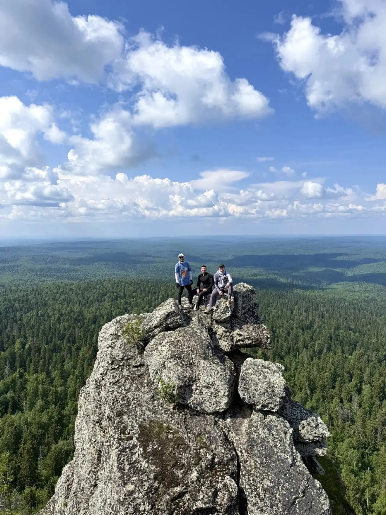 Полюдов камень — вершина пермской тайги

Фото: Влад Бузлуков