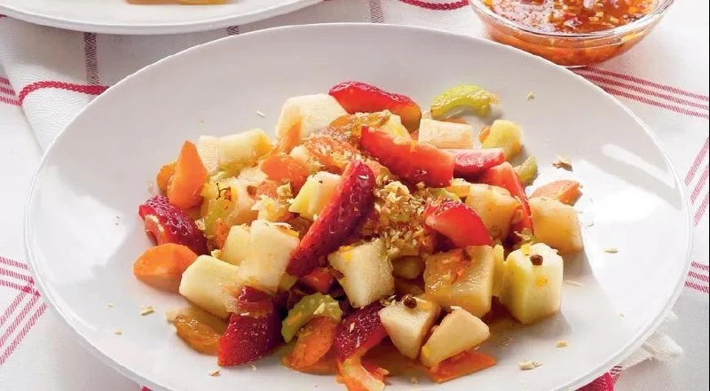 🥗 Салат с фруктами и овощами