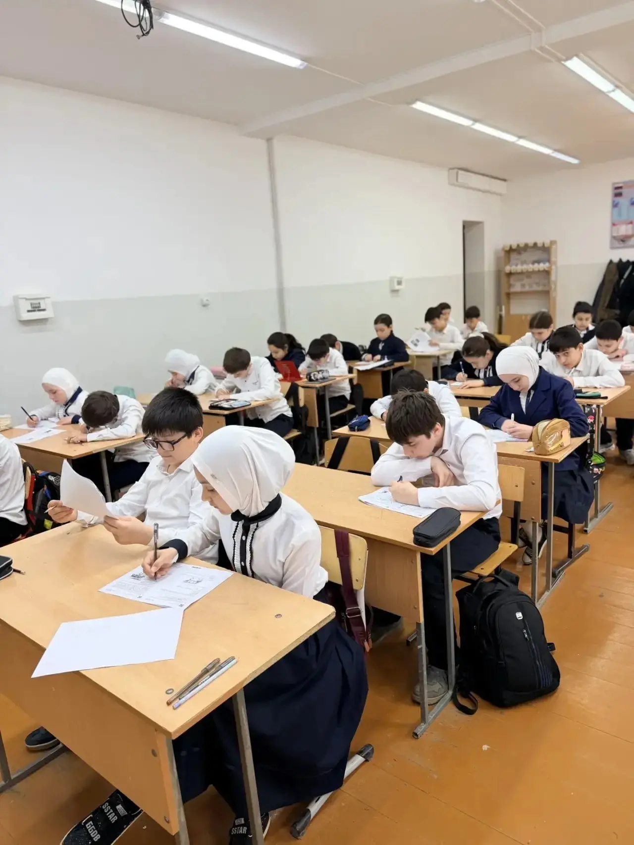 📚 В нашей гимназии проходят Всероссийские проверочные работы (ВПР).