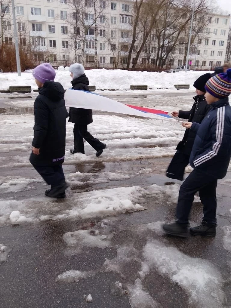 Торжественнеое поднятие Государственного флага #Школа345 💫2 марта 2026 года 💫ПОНЕДЕЛЬНИК  Утро начал
