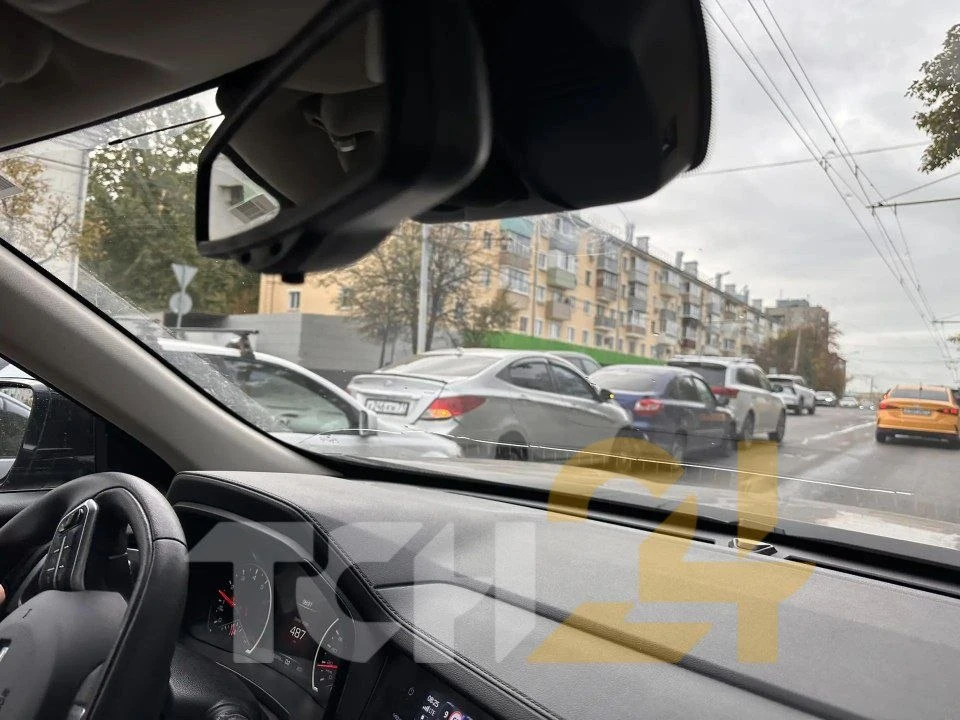 Пять машин столкнулись «паровозиком» на улице Октябрьской в Туле
