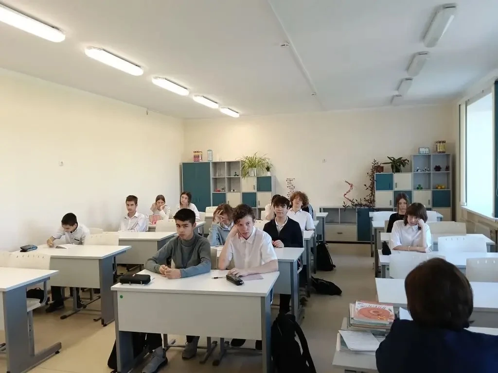 В МАОУ «Школа № 10» в рамках трека «Делаю» конкурса «Твой ход» состоялся районный интенсив проекта "