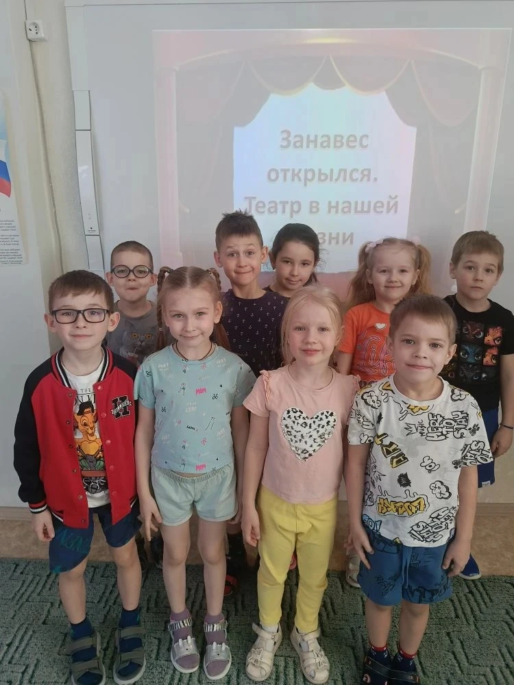 Прошлая неделя в нашем ДОУ была посвящена театру. Это волшебное слово, которое пробуждает в детских 