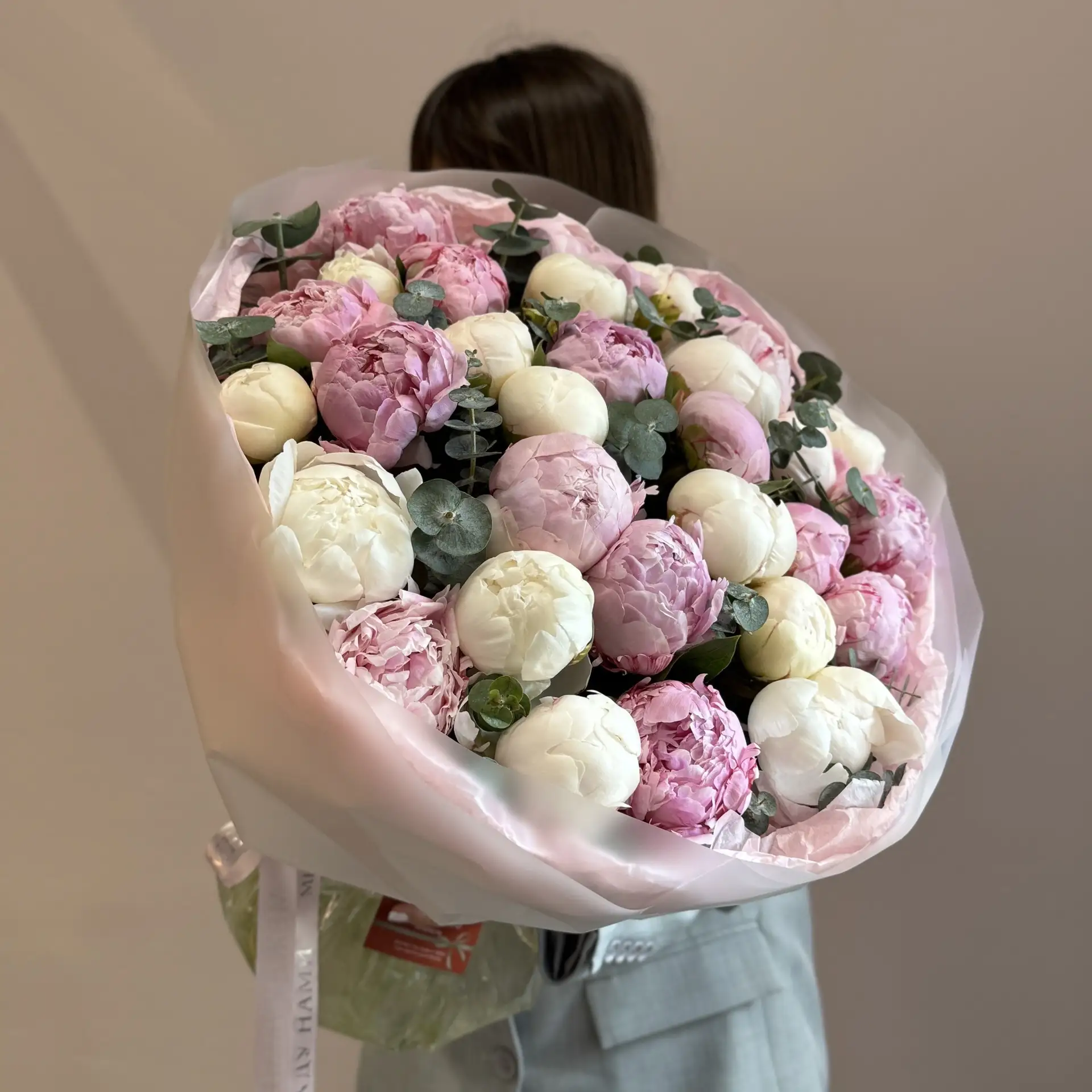 ✨ Знаете, какой цветок мечтает получить каждая девушка? Конечно, пион! 💖