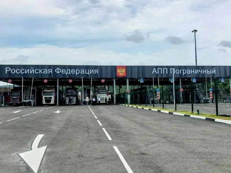 Жителям России могут разрешить ездить в Китай на личных автомобилях