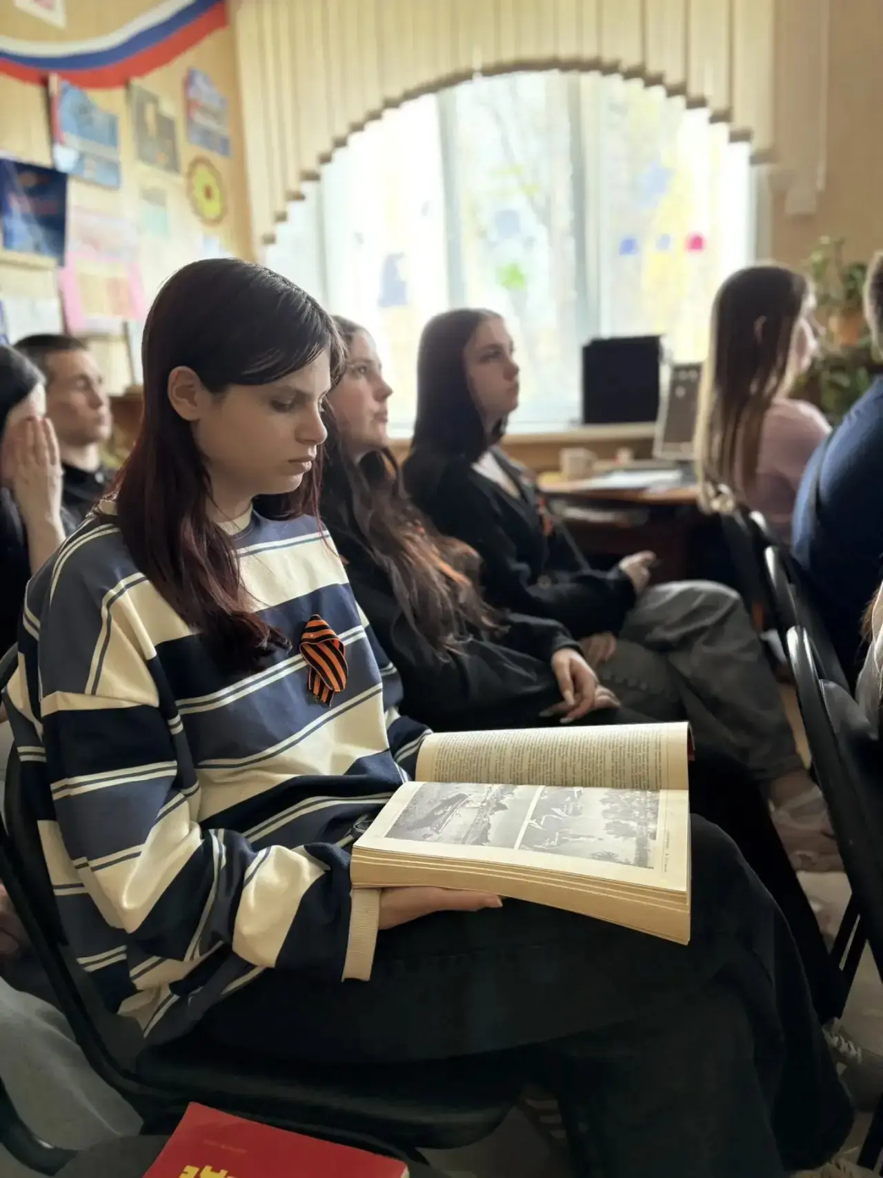 6 мая в группе ОТТ1-25 прошел урок памяти "Семейная память. как найти своих предков?".  Педагог-библ