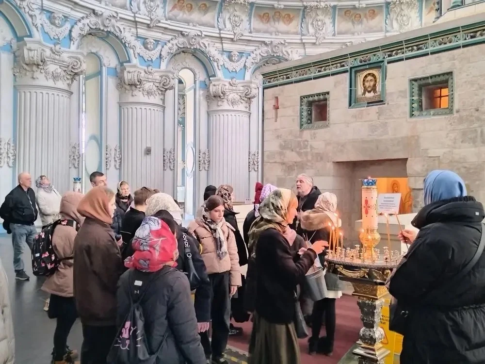 Сегодня учащиеся 6д класса МОУ "СОШ имени А. П. Чехова" (Бужаровское отделение), посетили с экскурси