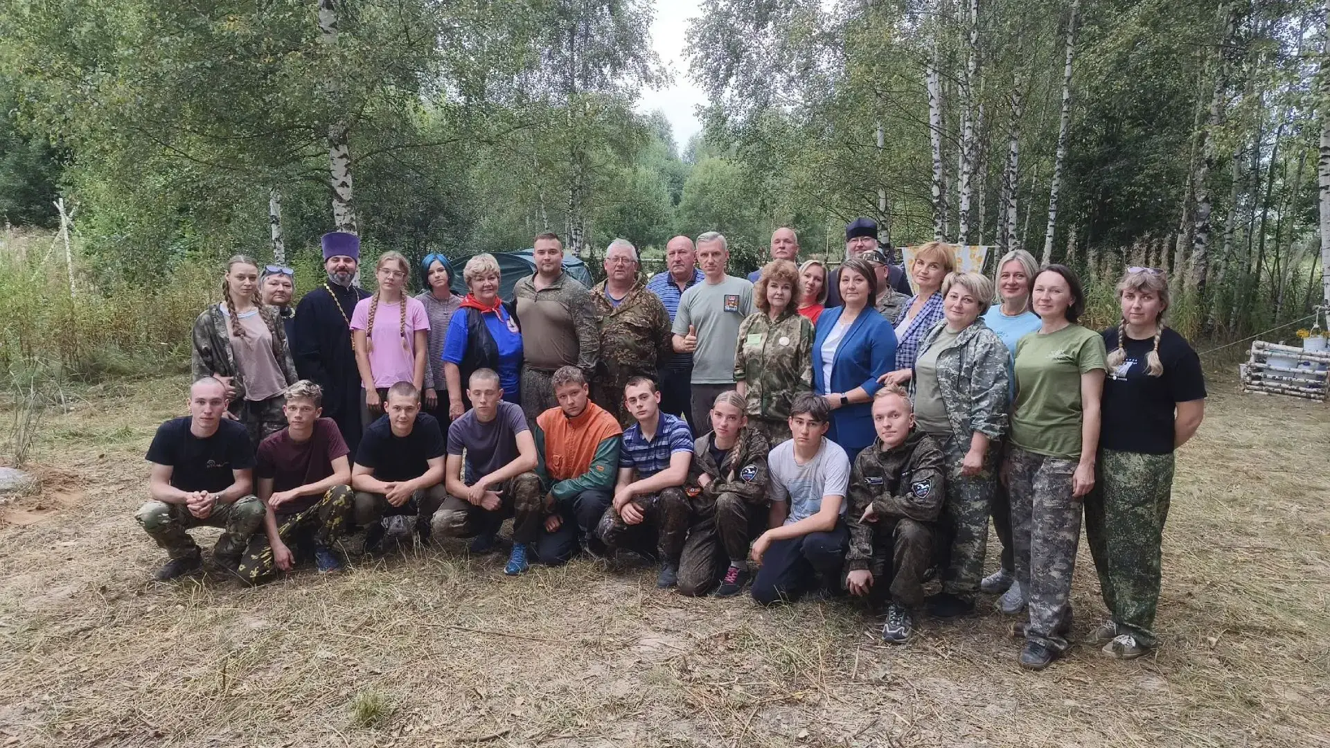 🏕 «Дом на десять дней»: как устроен быт поисковиков под Ельней