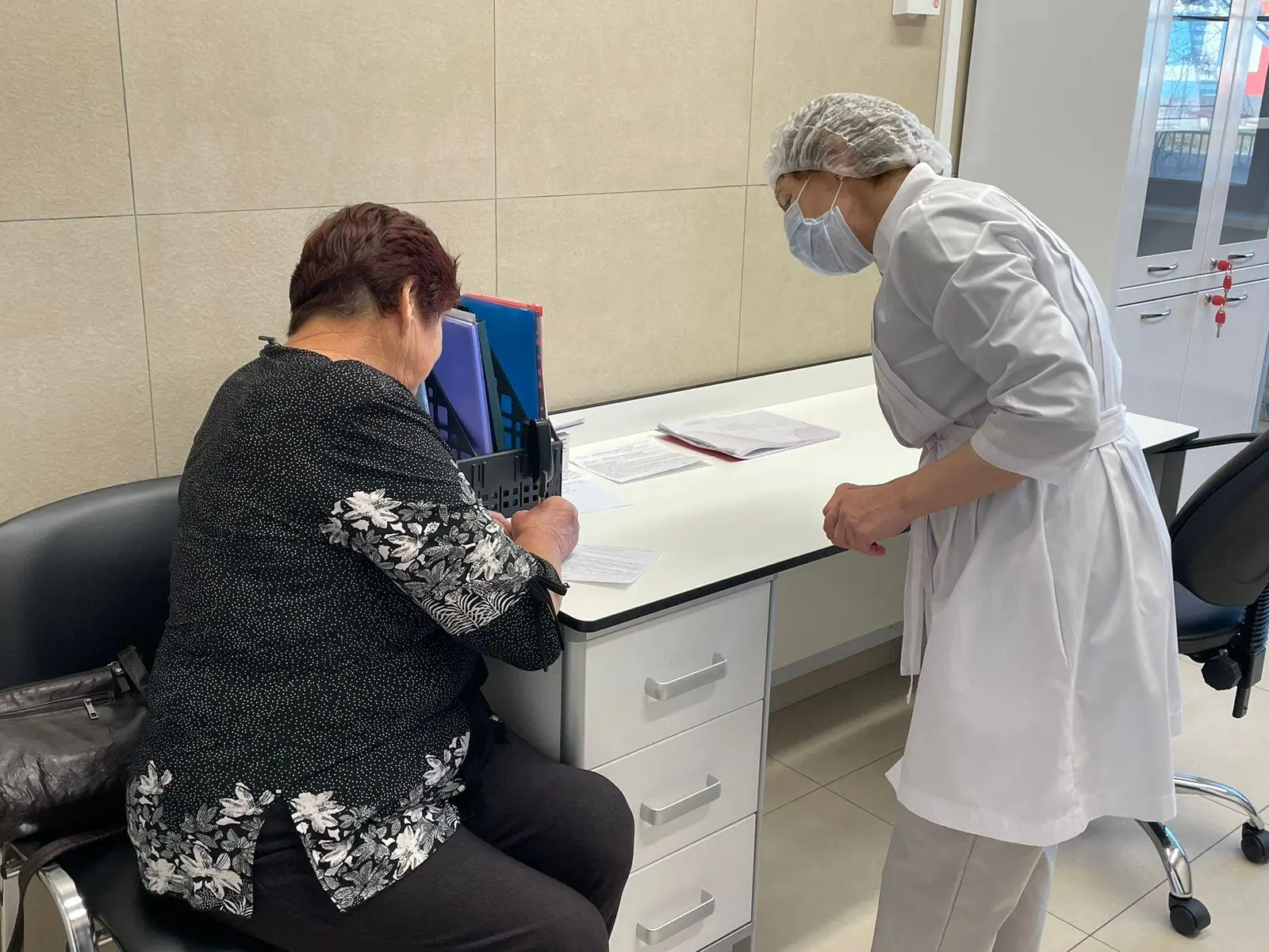 Вакцинация от гриппа продолжается в Сахалинской области  📈 Больше 130 000 сахалинцев уже вакцинирова