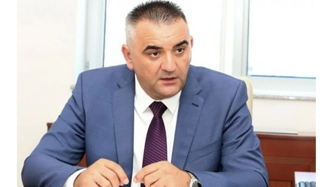 На выборах президента Республики Сербской Боснии и Герцеговины побеждает действующий пр...