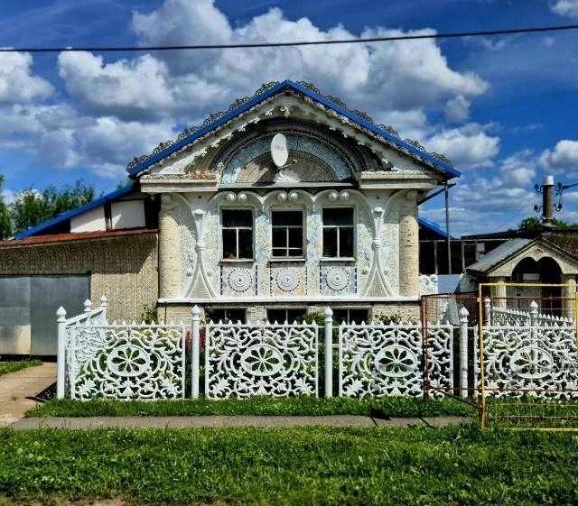 Одно из необычных зданий Ижевска — фарфоровый дом