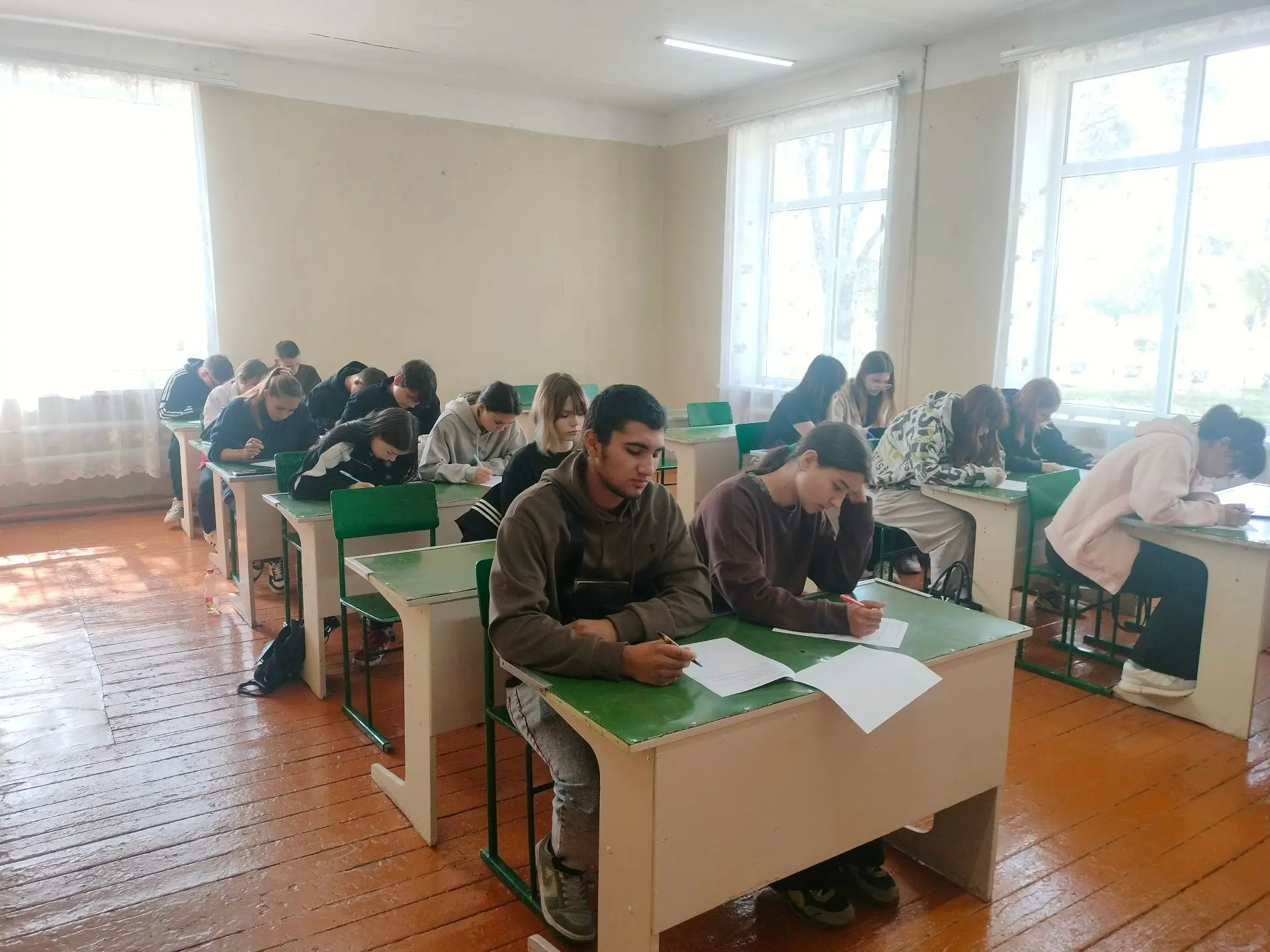 👆Психолог центра провел   анкетирование на базе ГБПОУ Краснокутского Политехнического ...