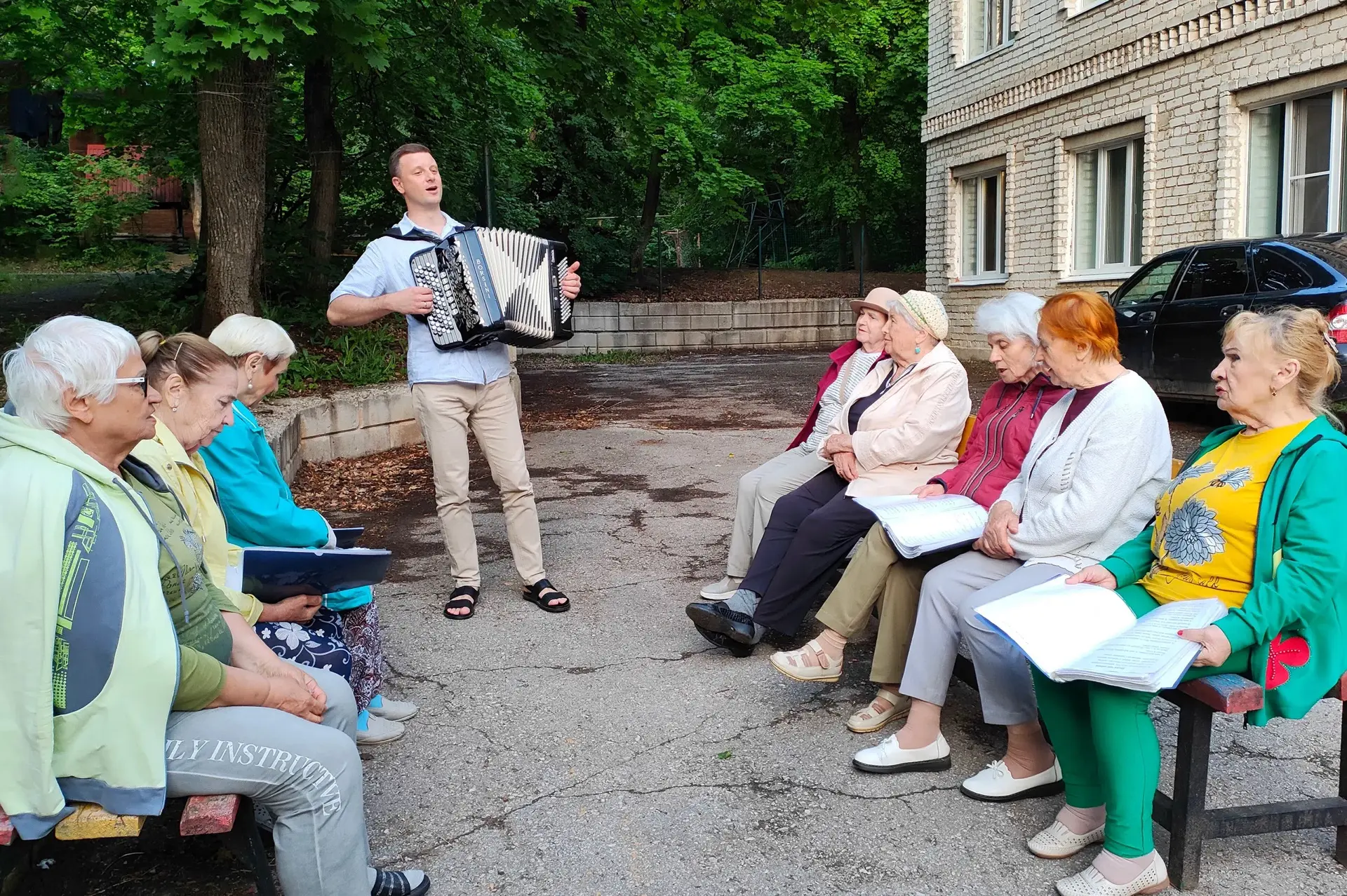 Дорогие друзья!
Сегодня началась вторая смена в СОЛ "Политехник".
А в первой смене отдохнули наши ув