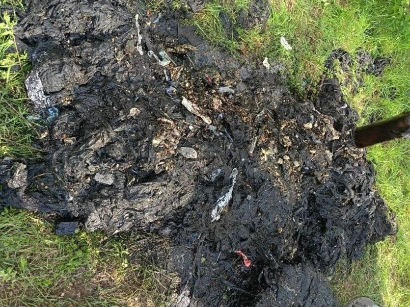 ❗ Из городской канализации достали огромный ком из салфеток и бытового мусора