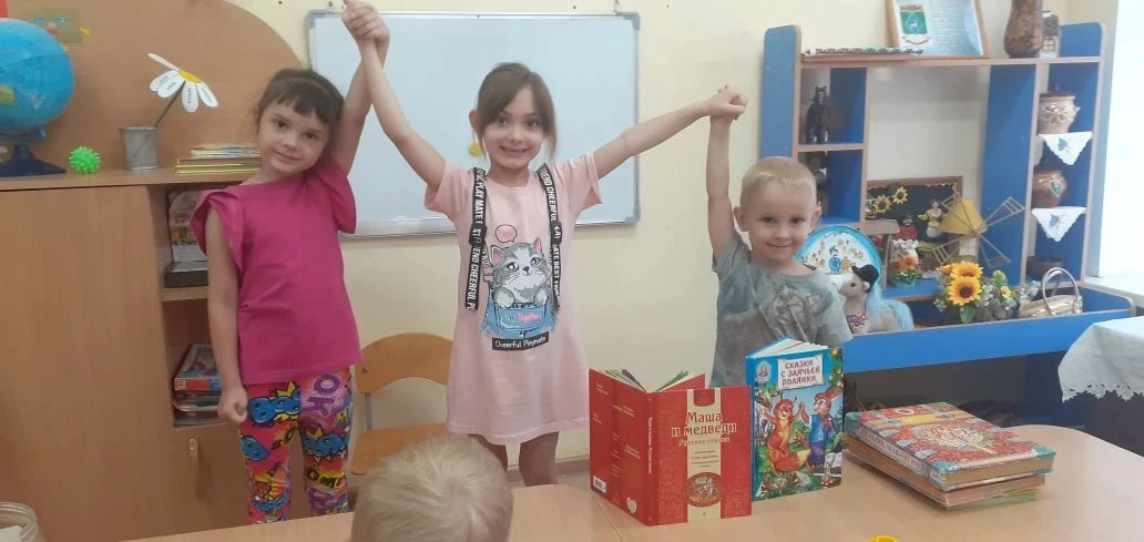 В группе “Солнышко“ прошла ,,Неделя сказок". Дети, уже старшей группы, активно участвов...