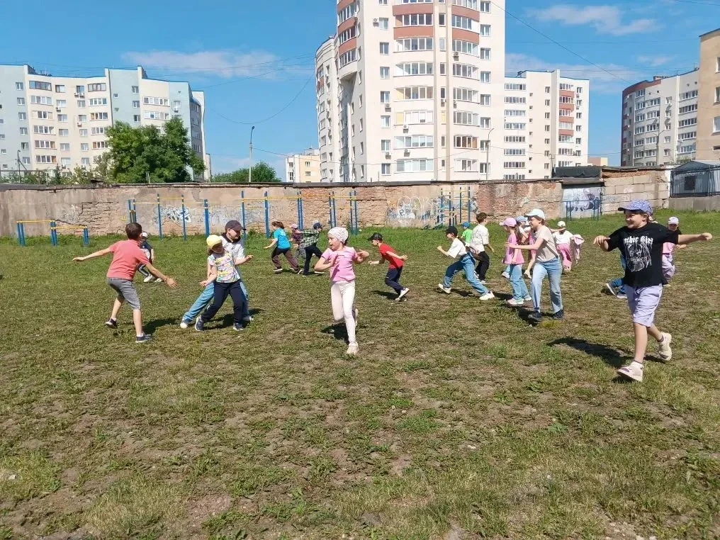 ☀️ Наш лагерь «Эврика» продолжает свою работу!

После вкусного завтрака ребят ждала насыщенная и вес