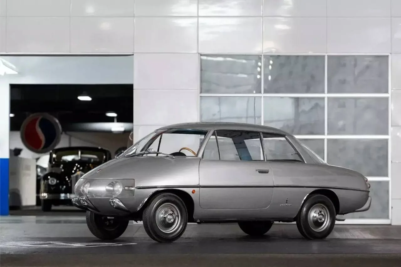 Fiat 600D от Pininfarina: редкий «яйцеобразный» прототип продают на аукционе в США