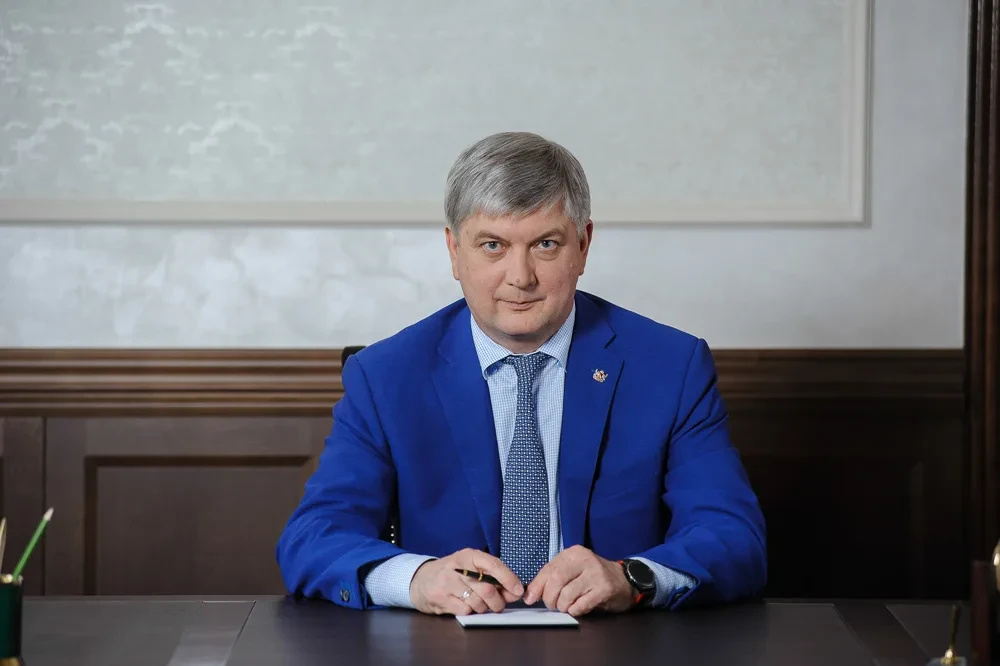 Сегодня свой день рождения отмечает Губернатор Воронежской области Александр Гусев.