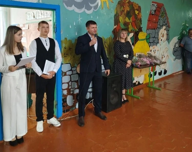 Депутат Собрания депутатов Балтайского муниципального района, начальник ОГУ «Балтайская...