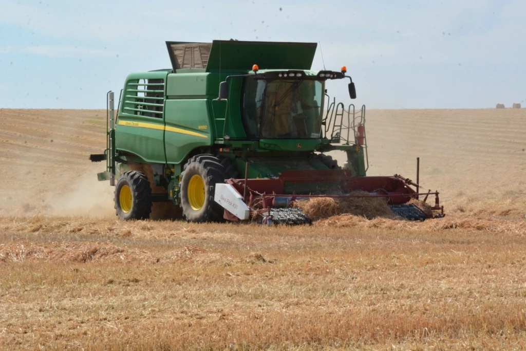 🌾 Зерноток идёт непрерывно 🚜