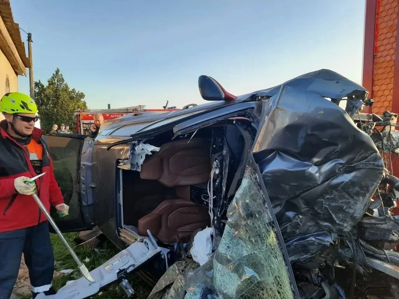 😱 Авто всмятку: пассажир легковушки погиб в ДТП в Черноморском районе.  Авария произошла вчера. "Лад